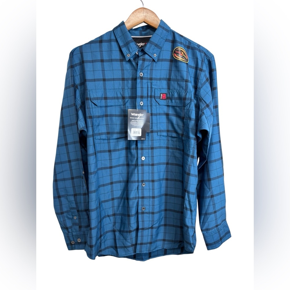 Wrangler Riggs Workwear Blue Plaid Button Up Size M